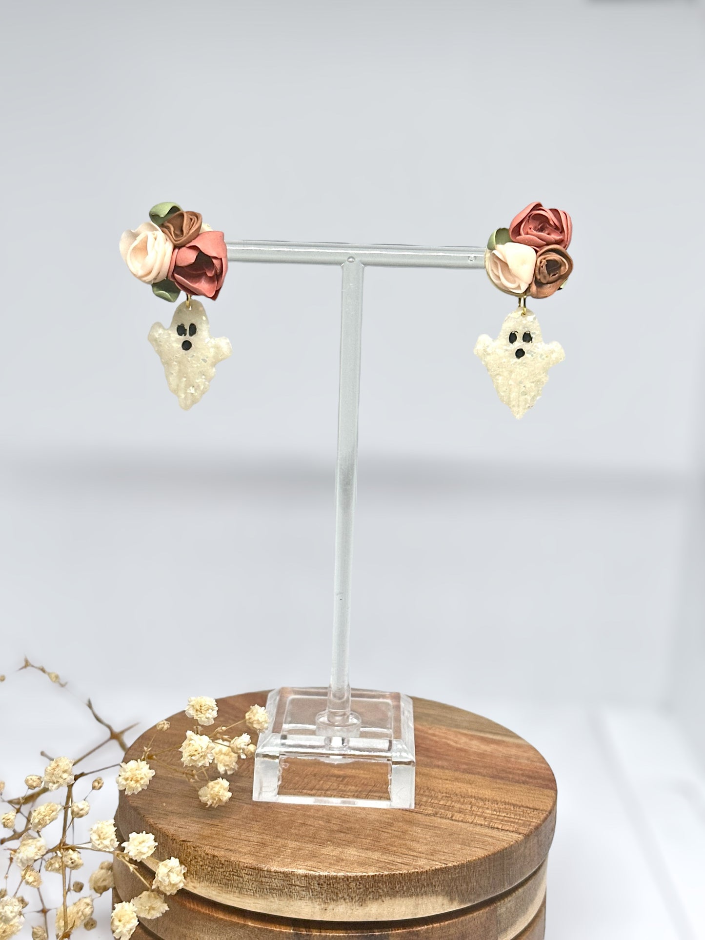 Vintage autumn florals stud ghosts earrings